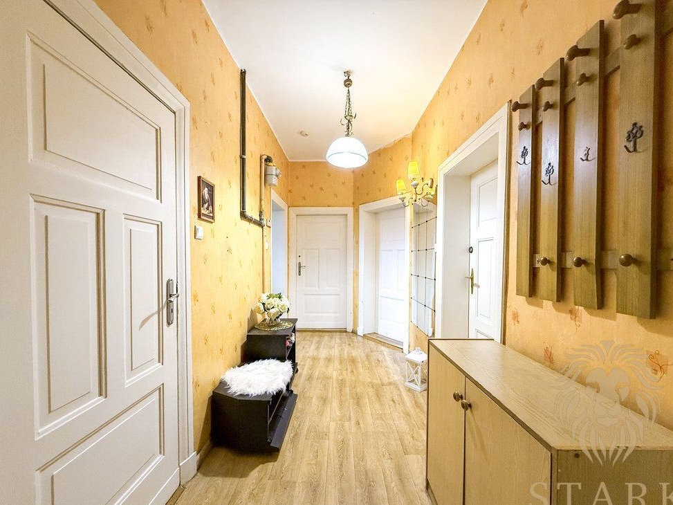 82 m² | 3 pokoje | 4 piętro | kamienica