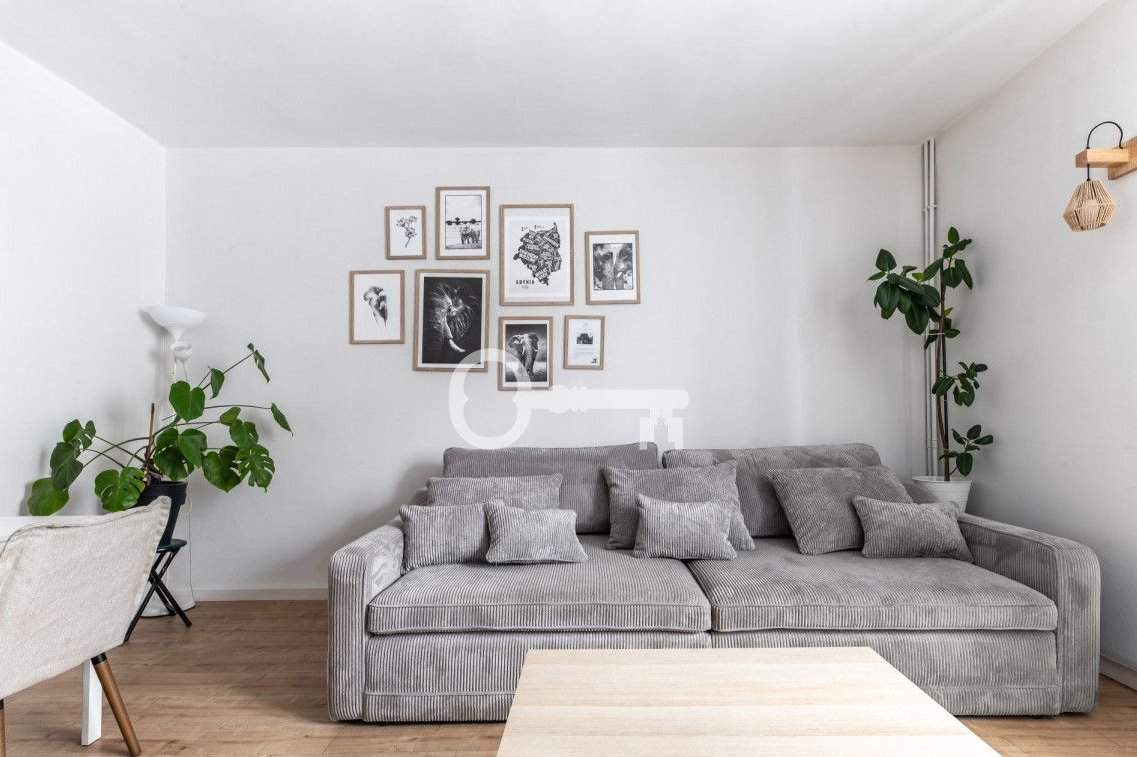 Komfortowe 2 pokoje przy Amw – idealne na start