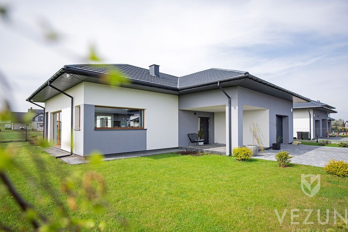 Piękny parterowy dom 202 mkw, 4 pokoje, LUX LUX