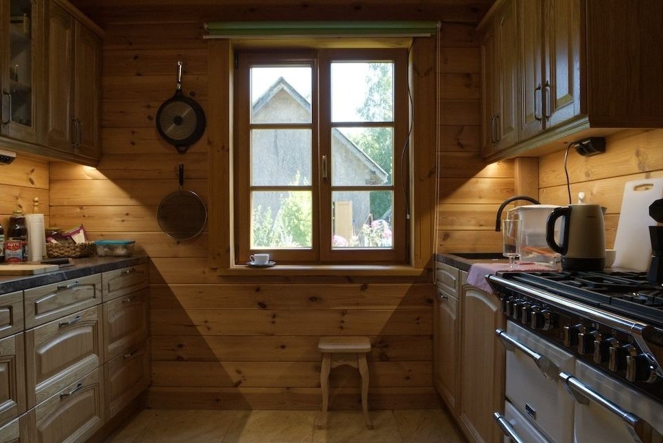 Piękny drewniany dom na atrakcyjnej działce Buda Ruska