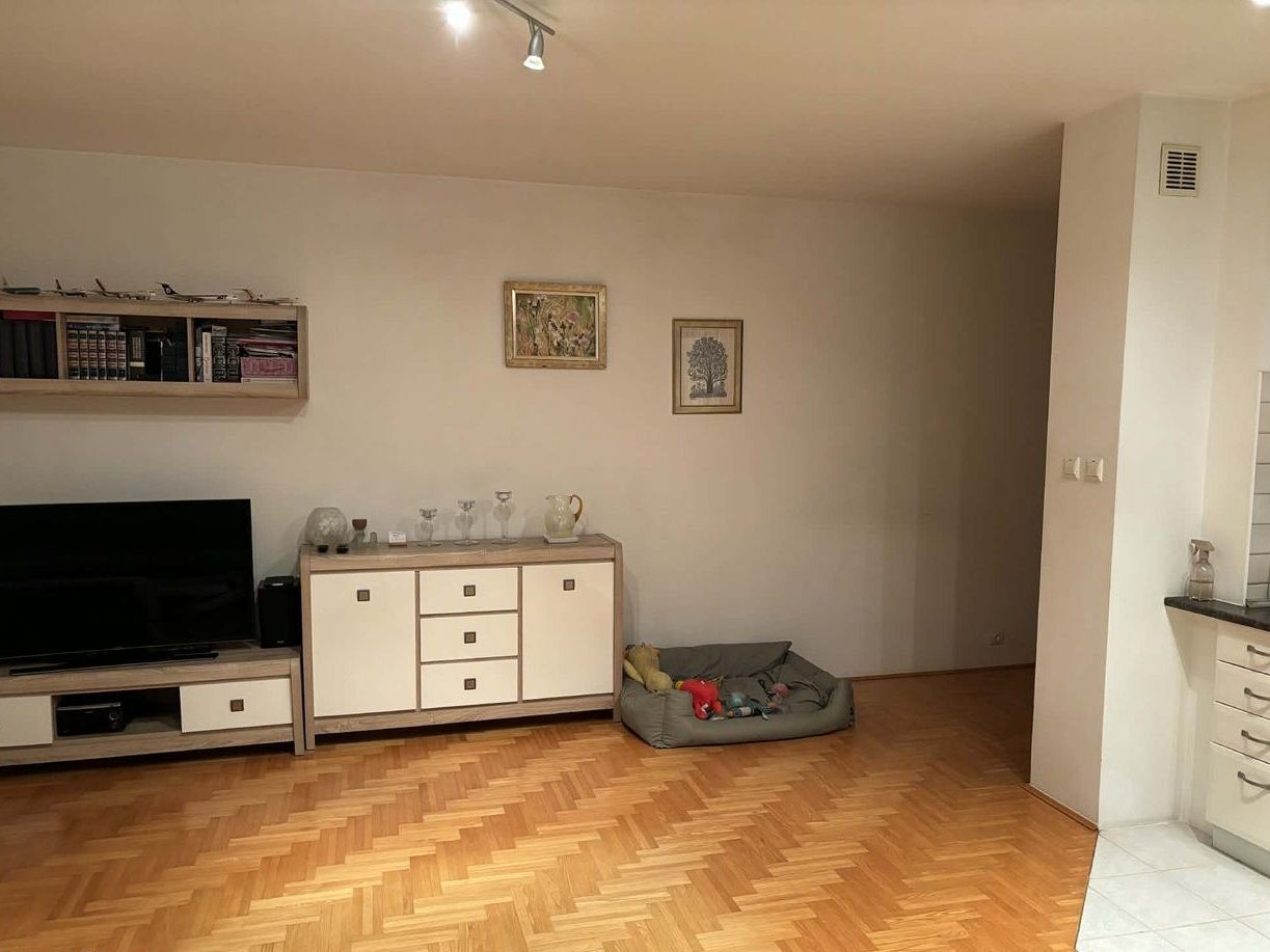 Przestronne 3-pokojowe mieszkanie, bezpośrednio przy metrze