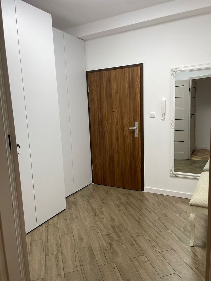 Trzypokojowe mieszkanie w centrum w nowym budownictwie na sprzedaż