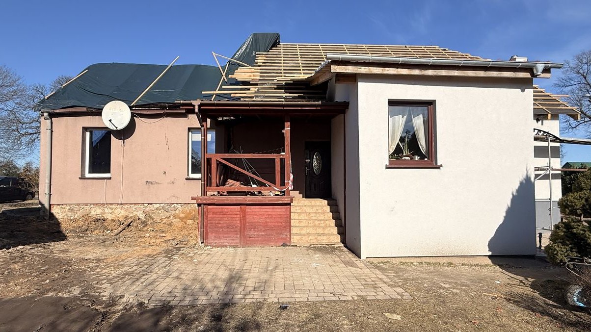 Na sprzedaż – połowa bliźniaka z dostępem do jeziora