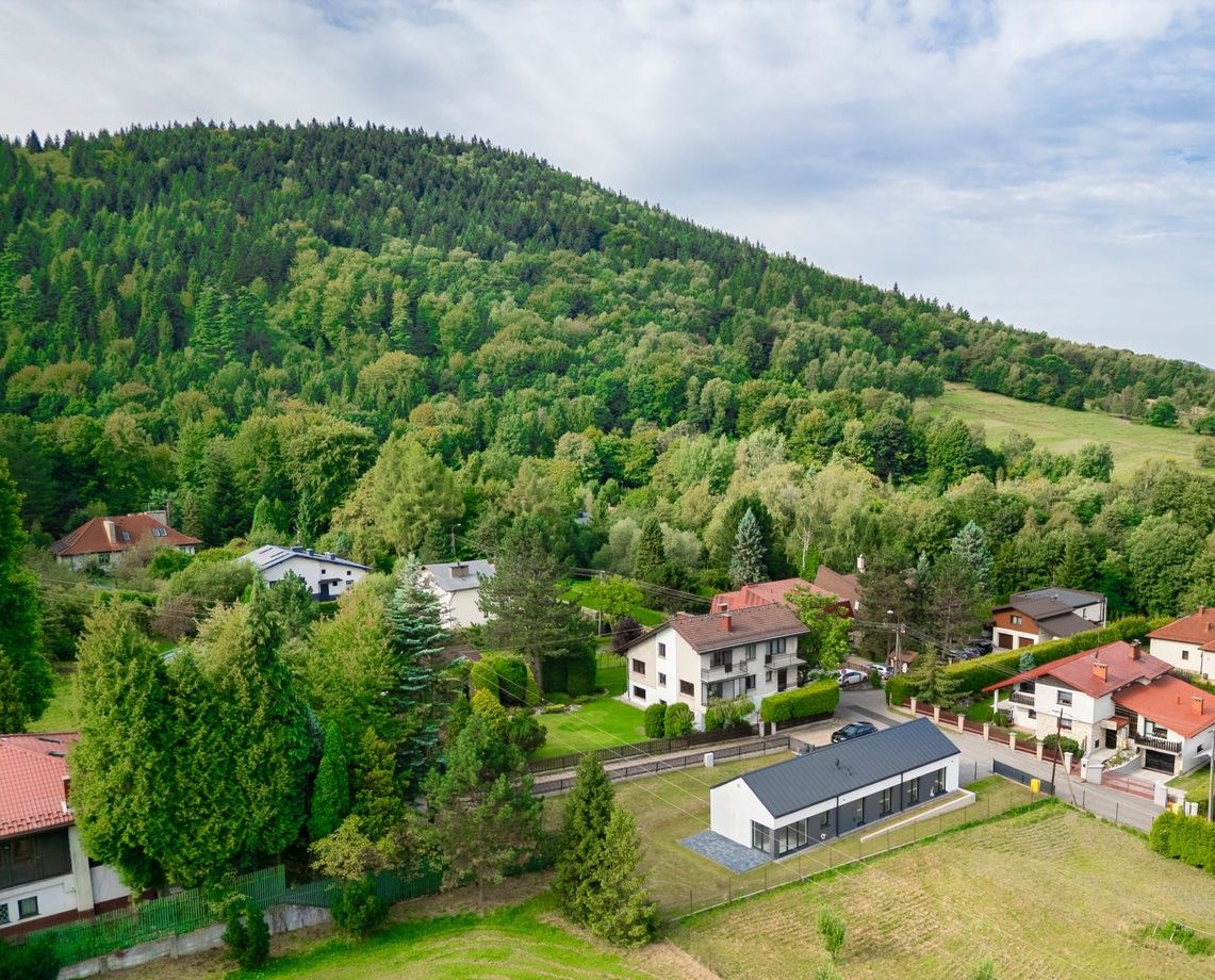 Nowoczesny dom parterowy z unikatowym widokiem na góry