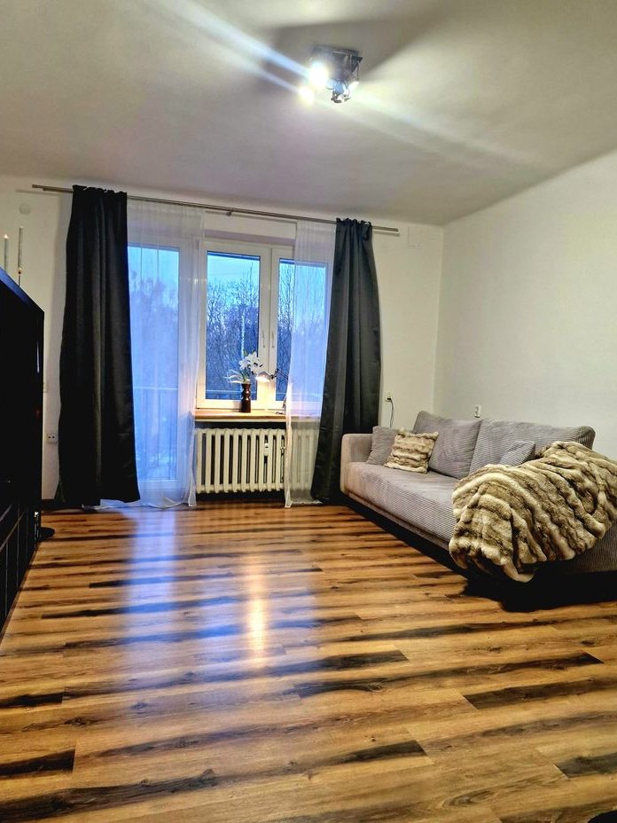 Duża kawalerka w zielonej okolicy, 36m2. Sprzedam.