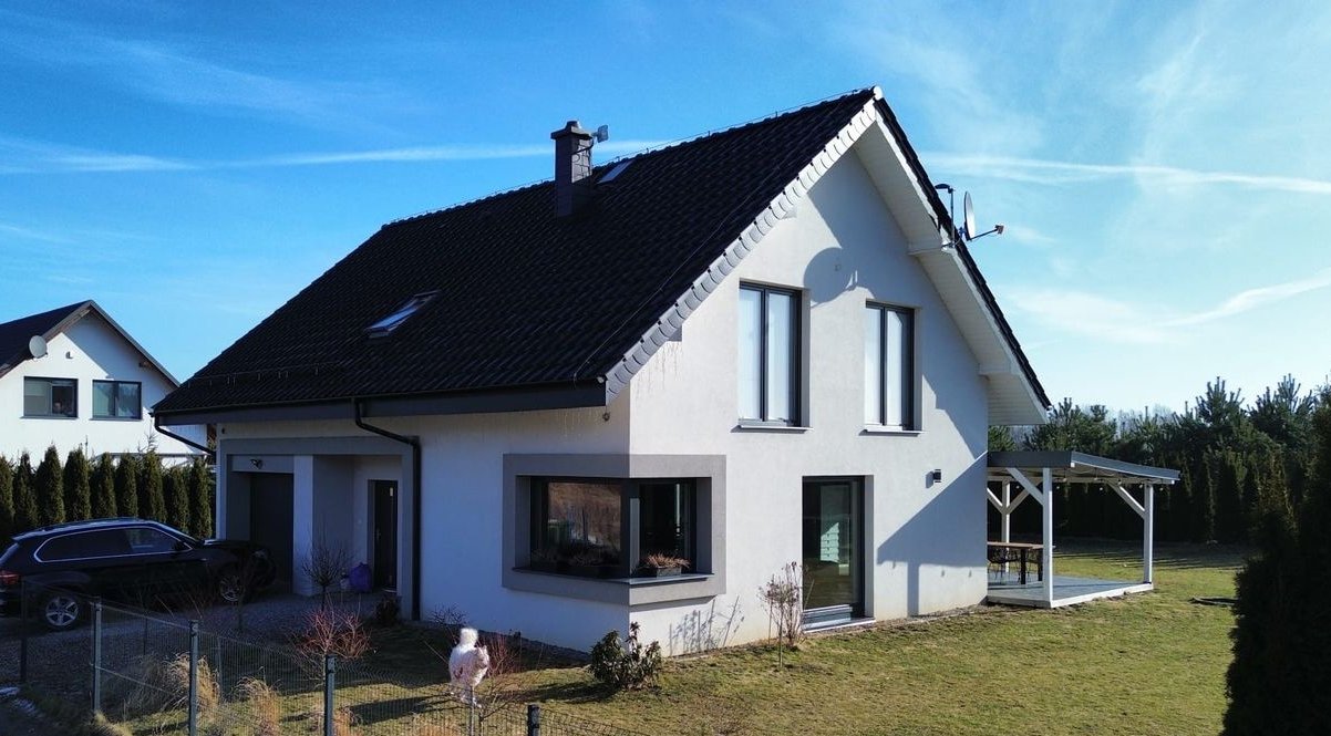 Energooszczędny dom jednorodzinny w spokojnej okolicy Rokocin