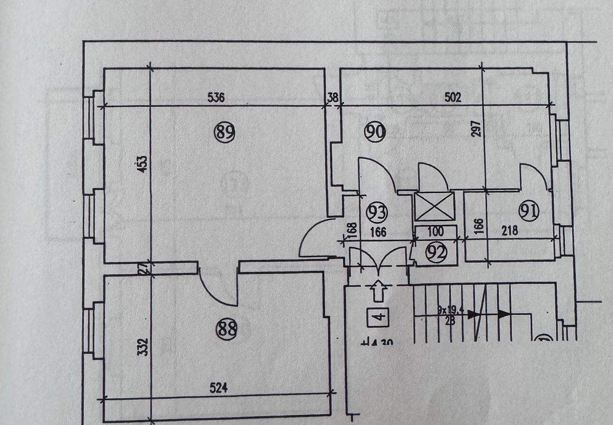 Mieszkanie w zrewitalizowanej kamienicy do remontu z dużym potencjałem
