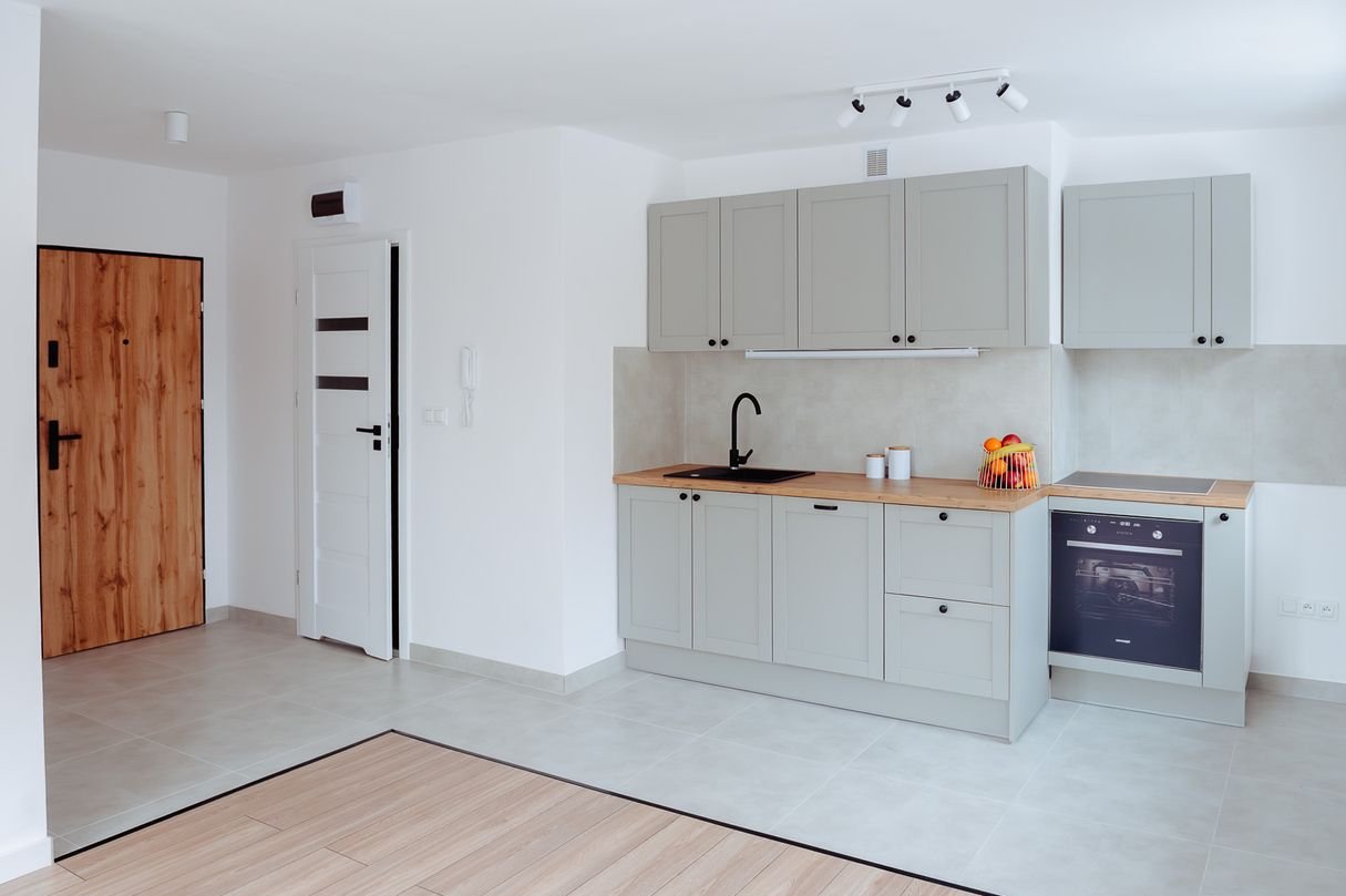 2 pokoje po generalnym remoncie | Parter | Budowlanych 40