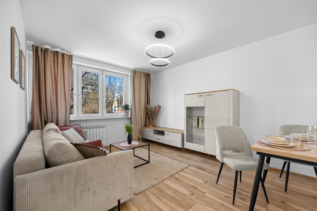 Po remoncie, wysoki standard I 10 minut do centrum I Duża piwnica!