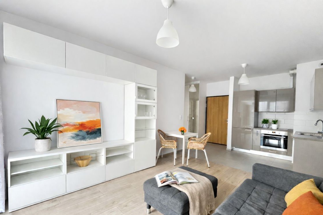 2 pokoje 39 m² | Balkon 7 m² | 2019 | Garaż ✅