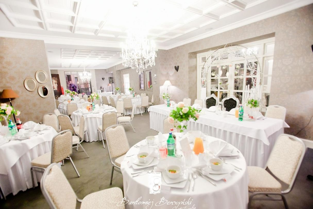 BAJKOWYhotel wGÓRACH p.granicyPol.- czeskiej-Poznań 290km,Wrocław100KM