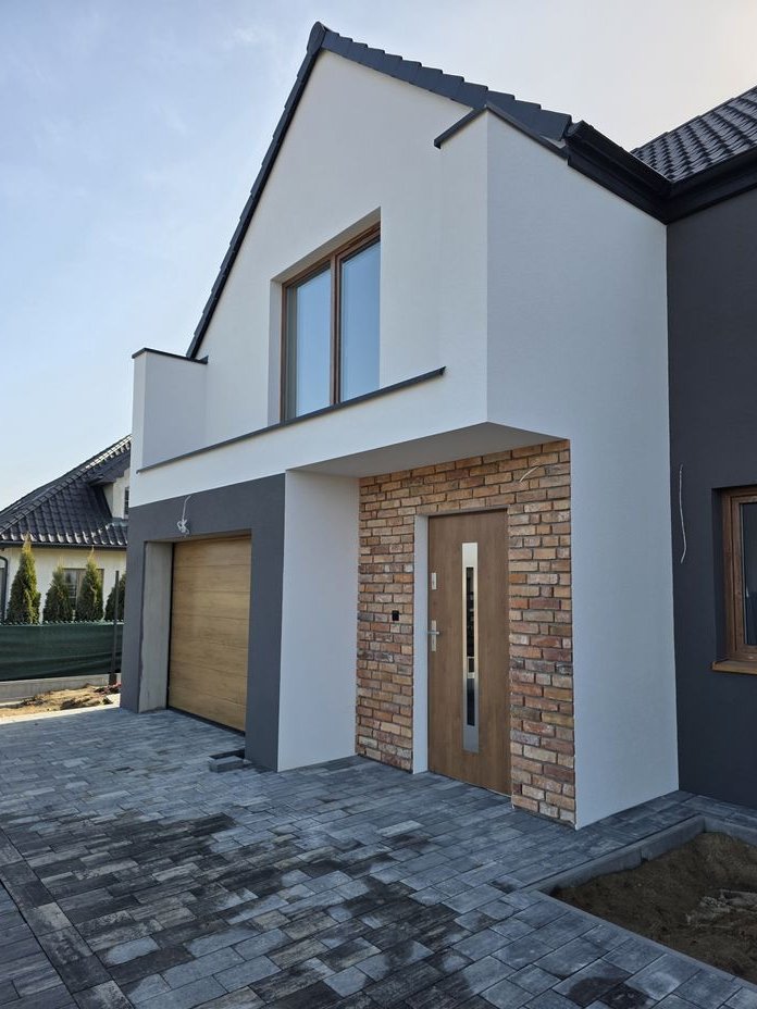 Energooszczędny dom z fotowoltaiką i pompą ciepła, gotowy do zakupu!