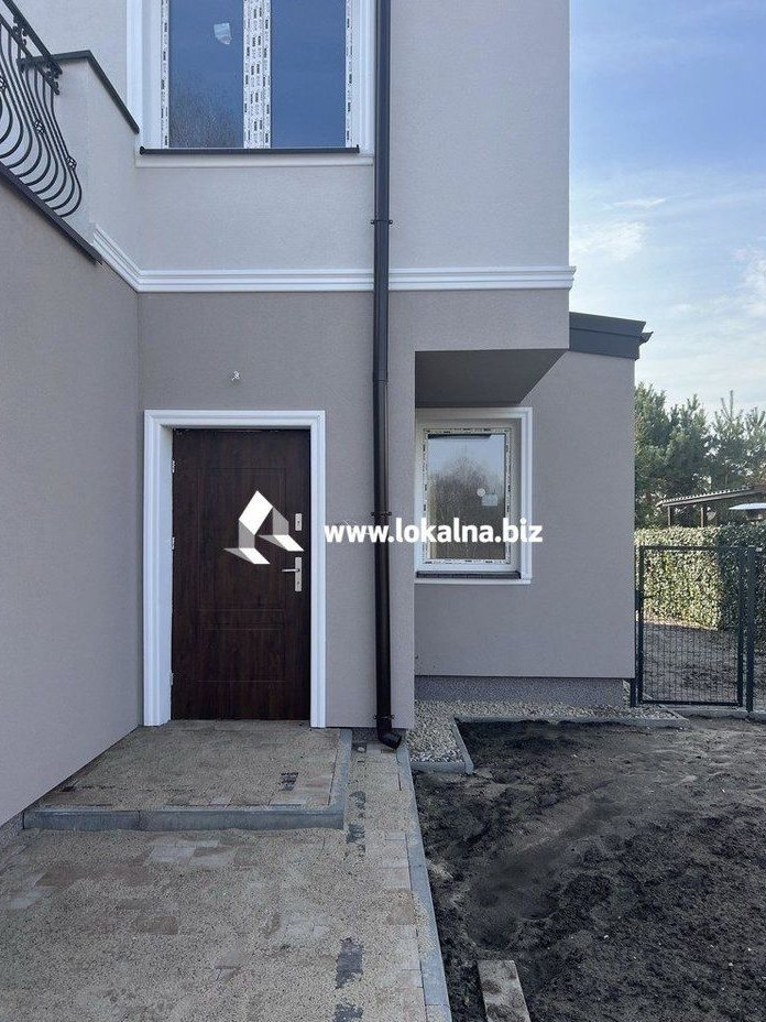 Segment Środkowy, Bez Skosów, Garaż, Na Linii Wkd