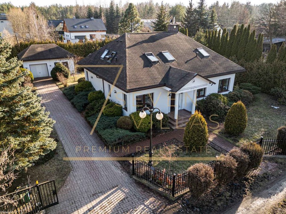 Stylowy dom na dużej działce