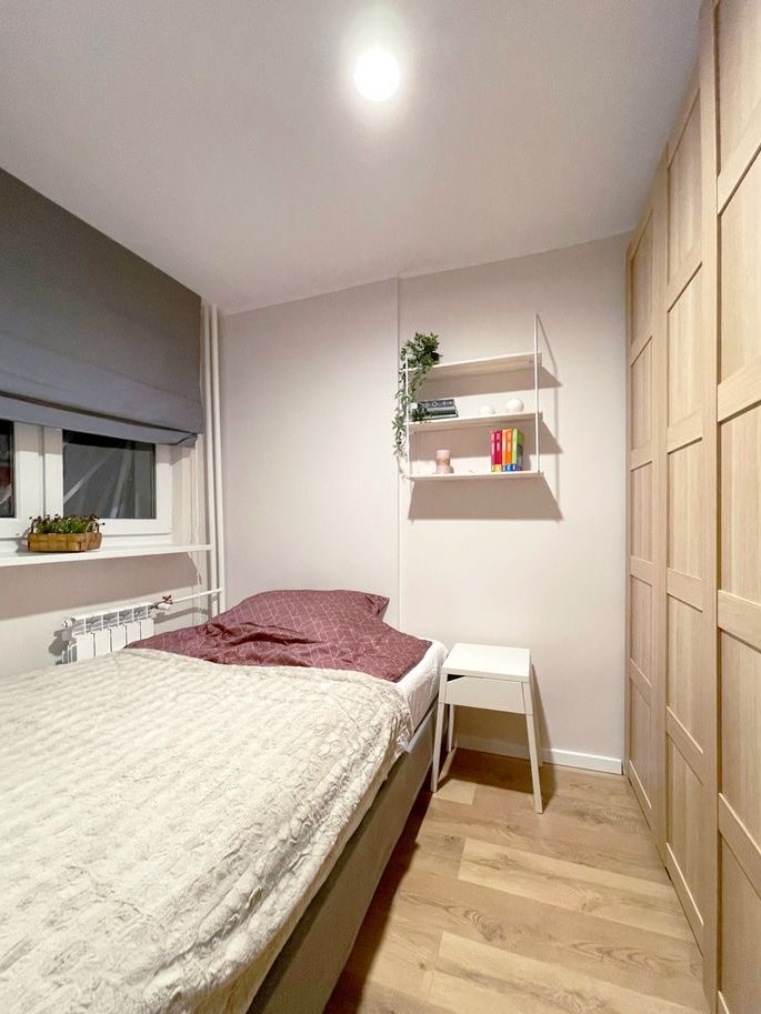 Słoneczne, dwa pokoje przy metrze, balkon, piwnica, zieleń