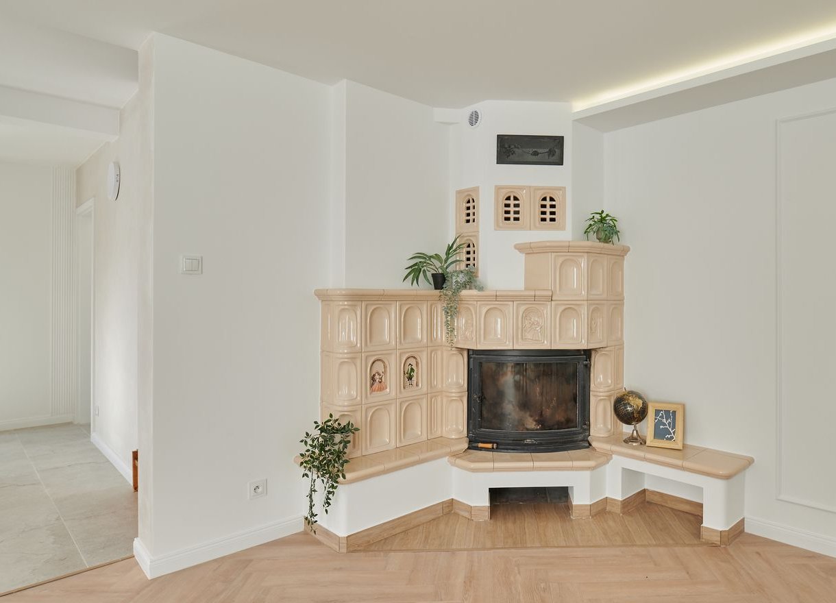 Dom jednorodzinny w ŁUPSTYCHU, wolnostojący, 5 POK , po REM GENERALNYM