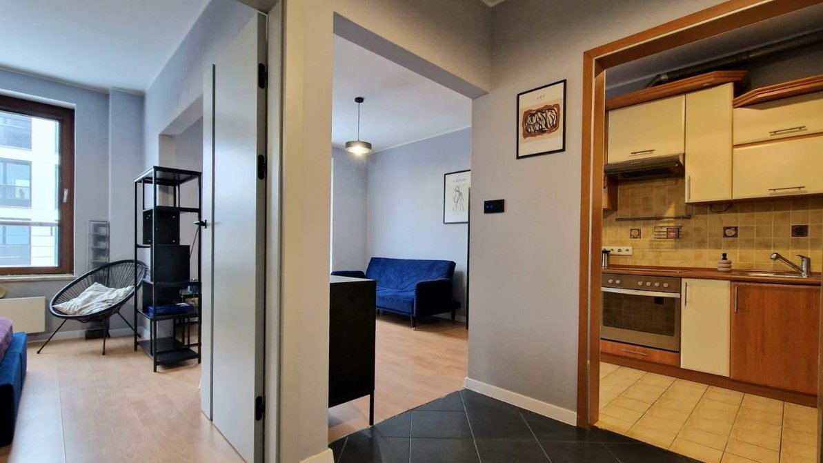 Ciche 2 pokoje z miejscem parkingowym przy metrze Wierzbno