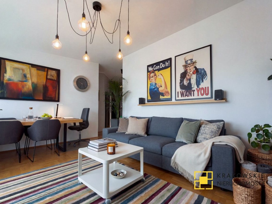 Idealny Układ/2 Pokoje +oddzielna Kuchnia I Balkon