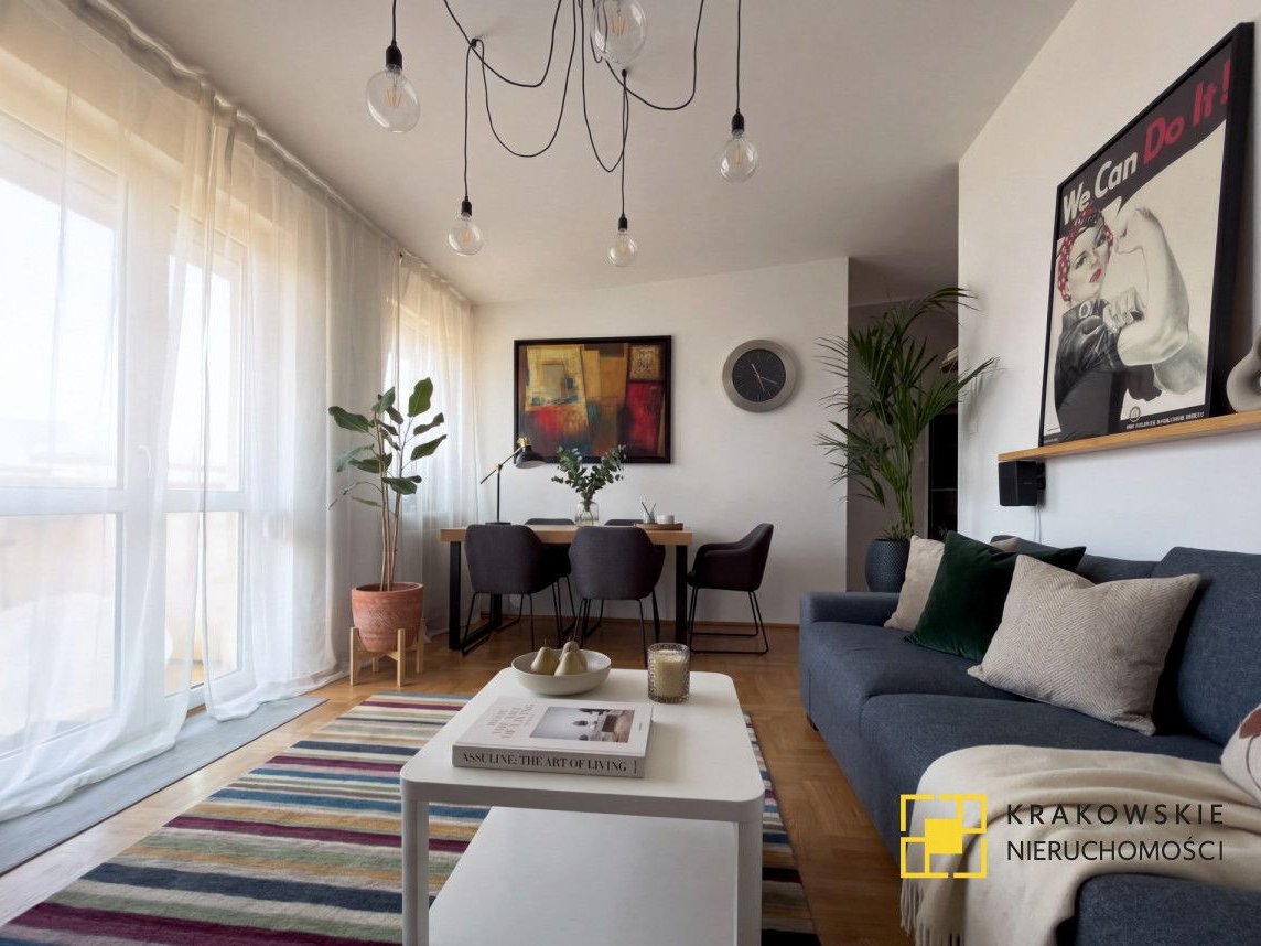 Idealny Układ/2 Pokoje +oddzielna Kuchnia I Balkon