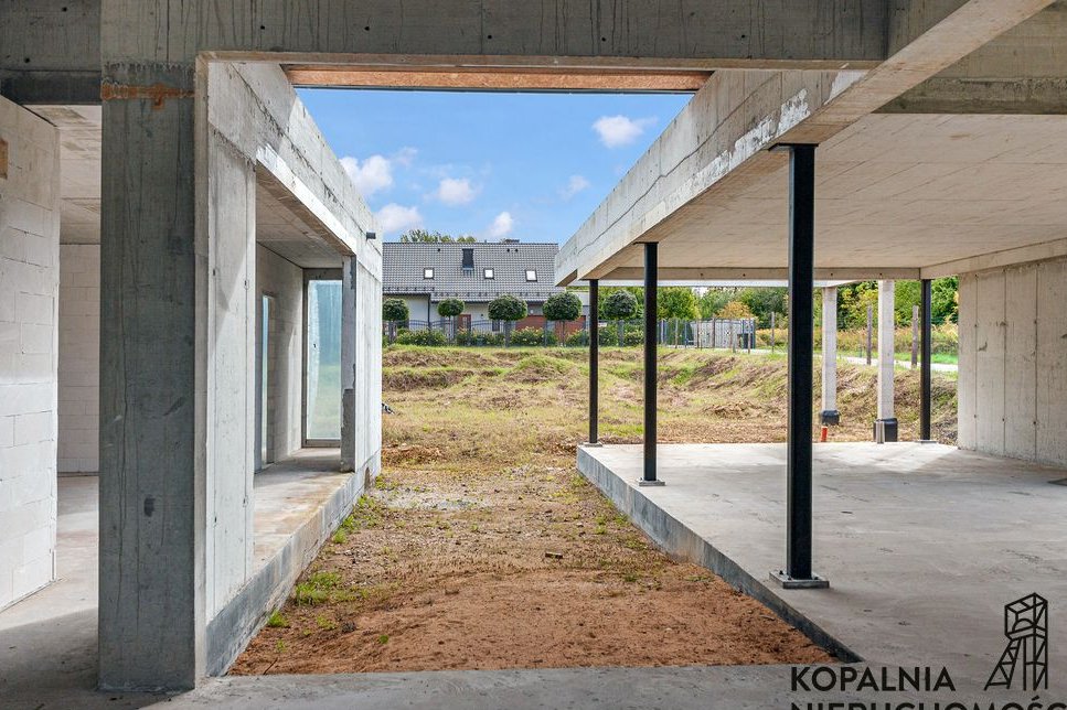 Jednorodzinny dom w stanie surowym otwartym