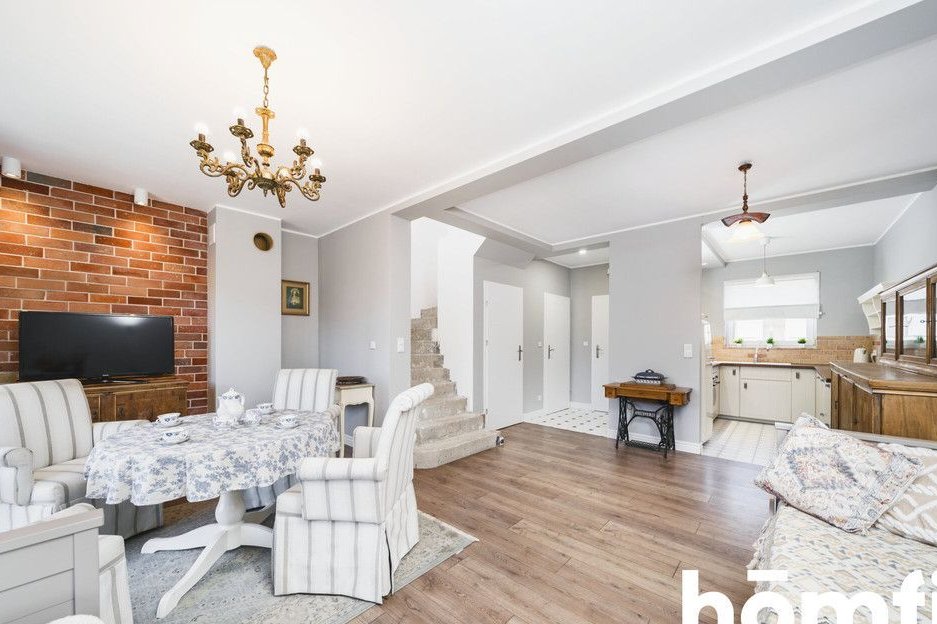 Przestronny dom wsród zieleni pod Krakowem