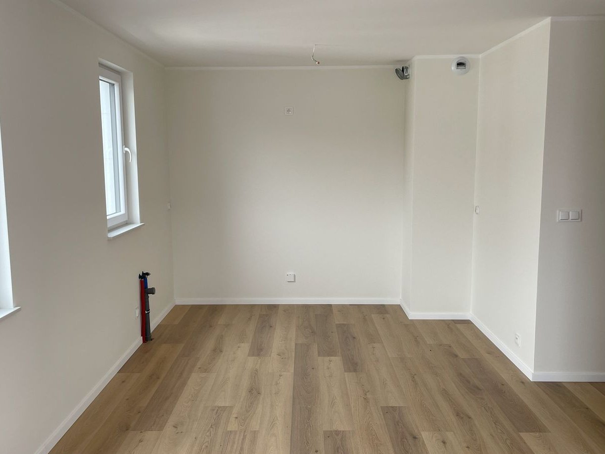 Dom z Garażem na Jasieniu+dodaj 5sypialnie na poddaszu_blisko Tramwaju