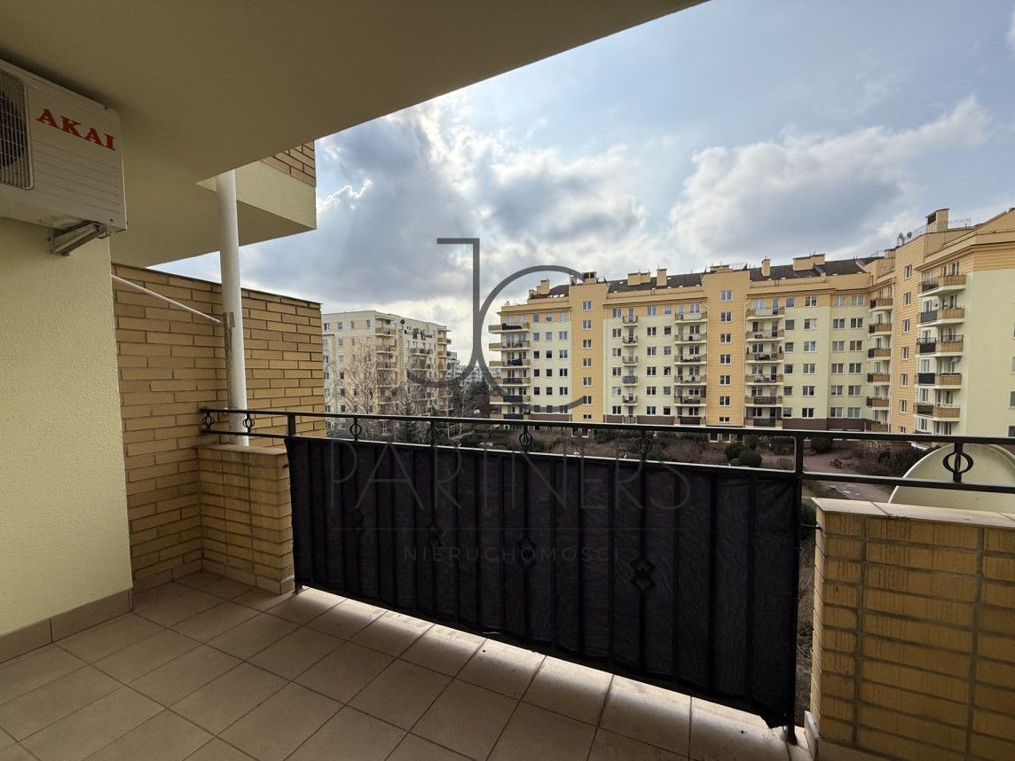 3 /4 pokoje, ciche, balkon, garaż, 2002