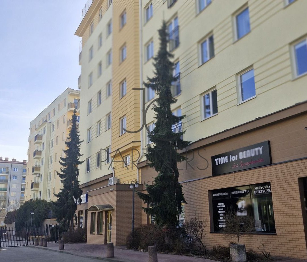 3 /4 pokoje, ciche, balkon, garaż, 2002