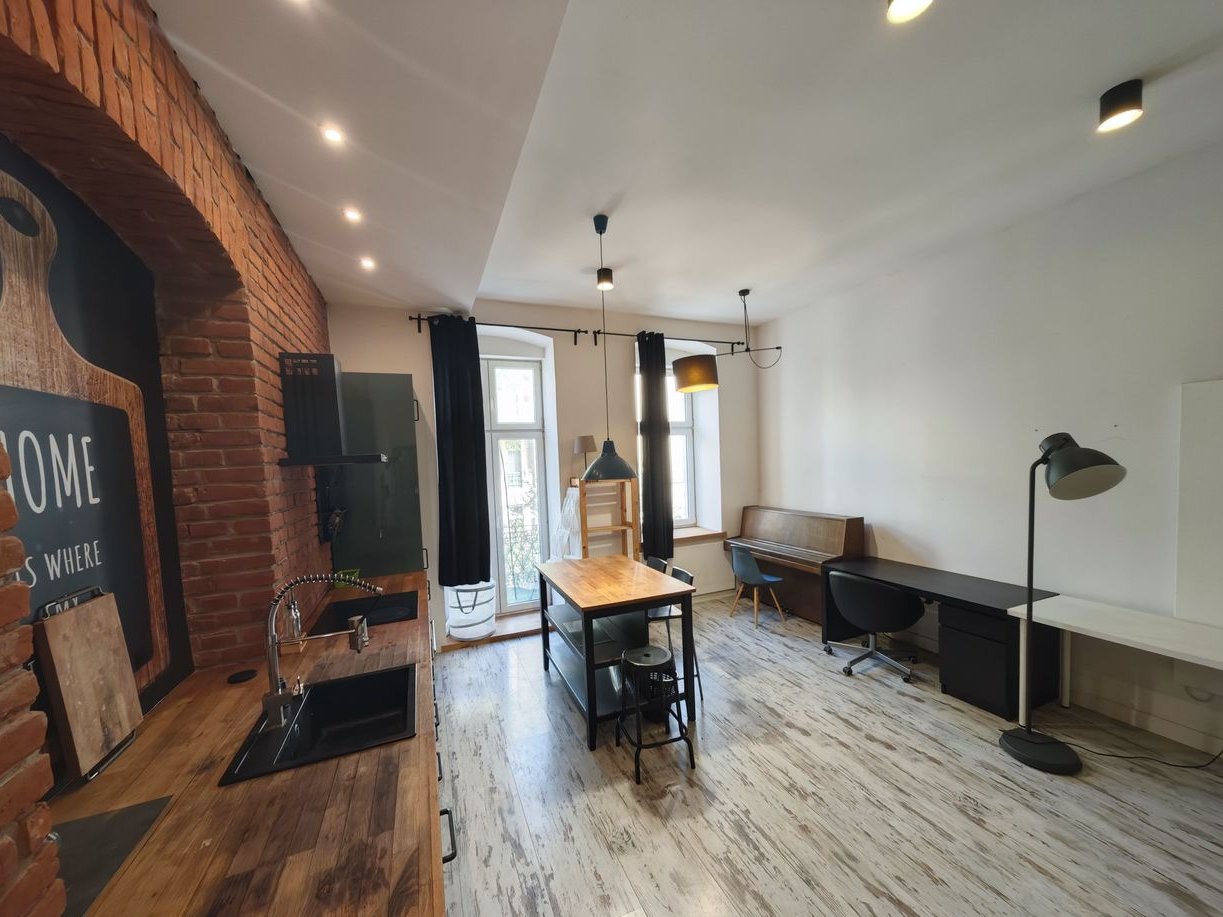 Tylko 6000 zł za m2. Duże mieszkanie w centrum Łodzi na 1 piętrze