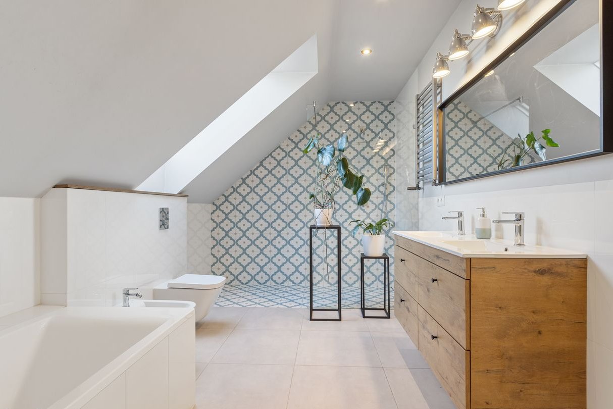 Zamieszkaj wśród zieleni, blisko miasta, nowoczesny dom z klimatem !