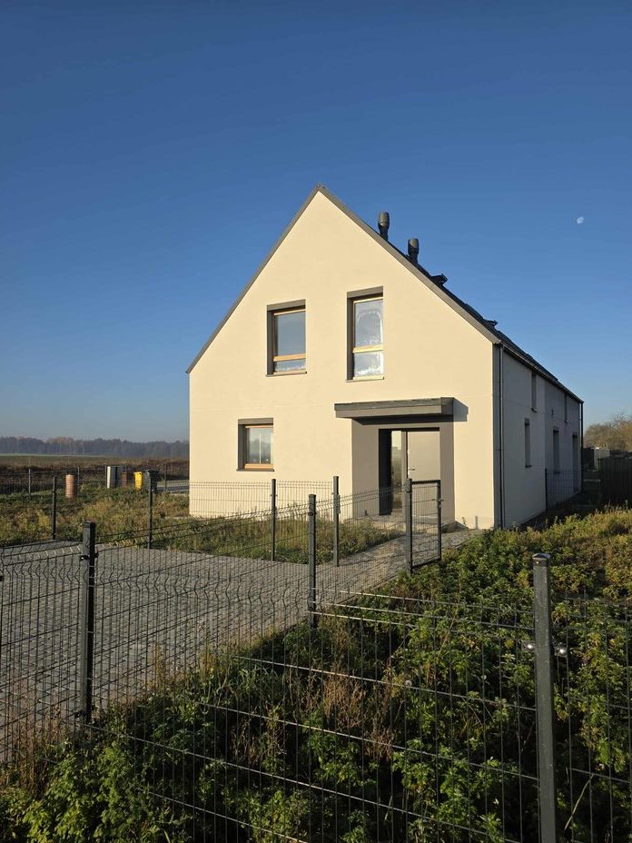 Komfortowy dom z ogrodem w pięknej okolicy, zamieszkaj na swoim!