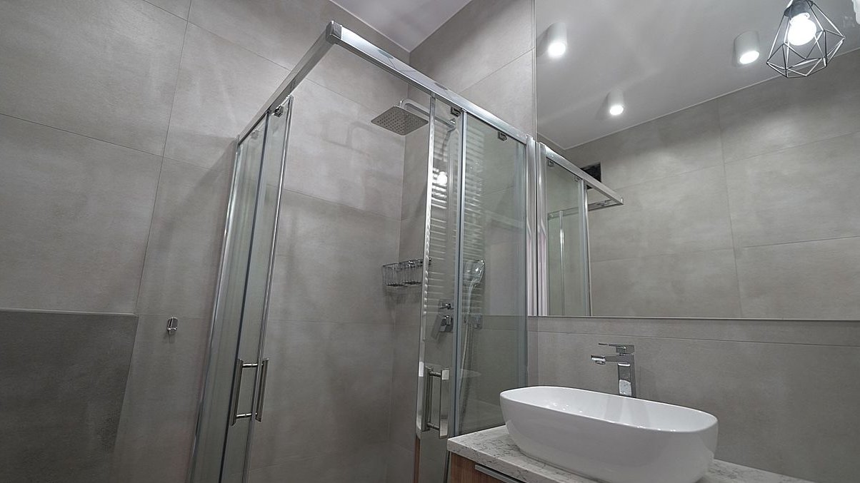 Duża sypialnia + Balkon -> 2 pokoje + Hala Garażowa