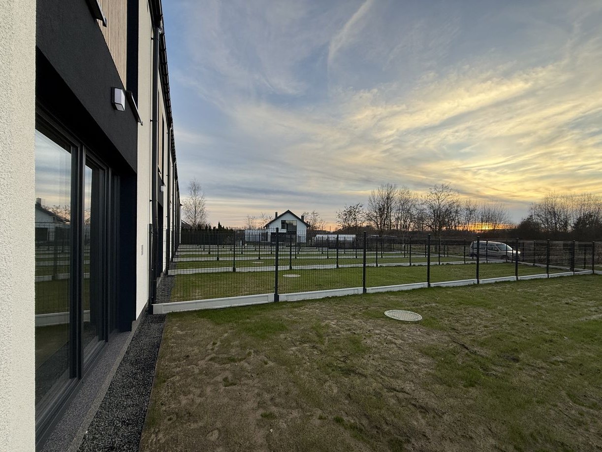 Dom skrajny | 5 pokoi | 2 miejsca postojowe | energooszczędny |