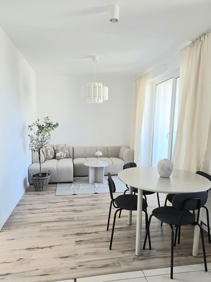 słoneczne 3 pokoje z balkonem przy Warcie Wilczak - Serbska