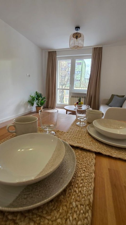 42,6 m2 | 2 pokoje | balkon | 1 piętro | po kapitalnym remoncie