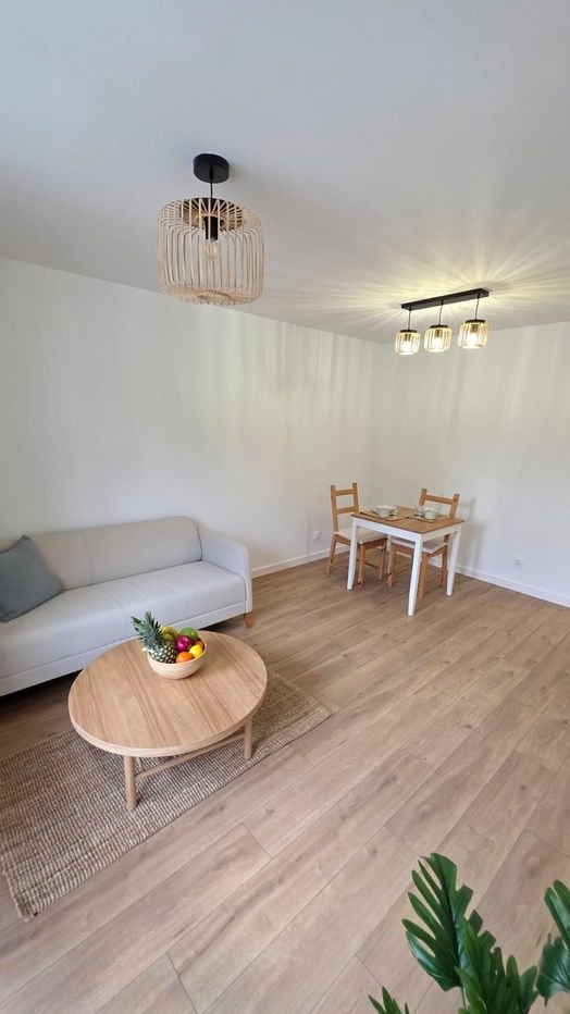 42,6 m2 | 2 pokoje | balkon | 1 piętro | po kapitalnym remoncie