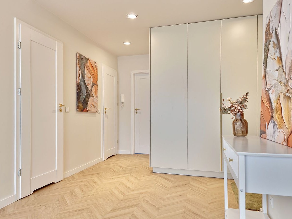 Wyspa, ukryta SPIŻARNIA i PRALNIA w bloku? Zobacz te 61m²!