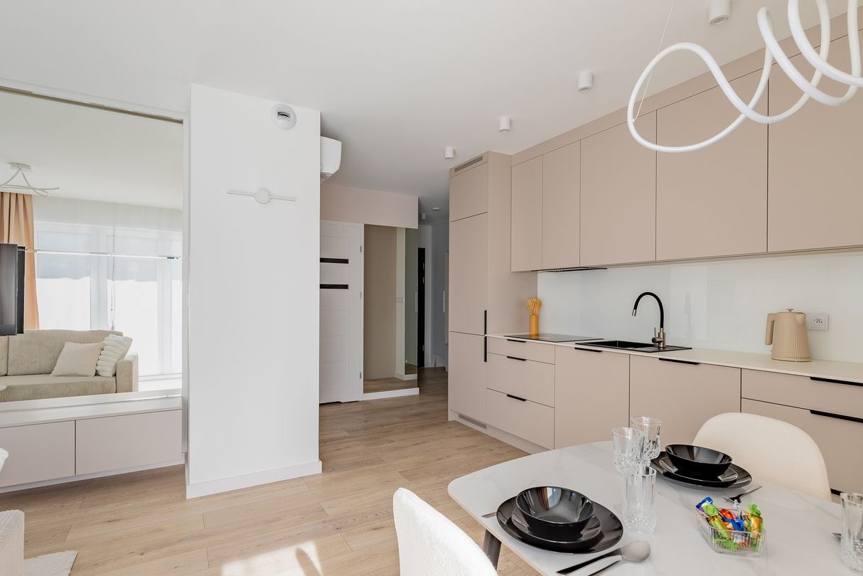 Nowoczesny apartament pod klucz z miejscem parkingowym i komorka