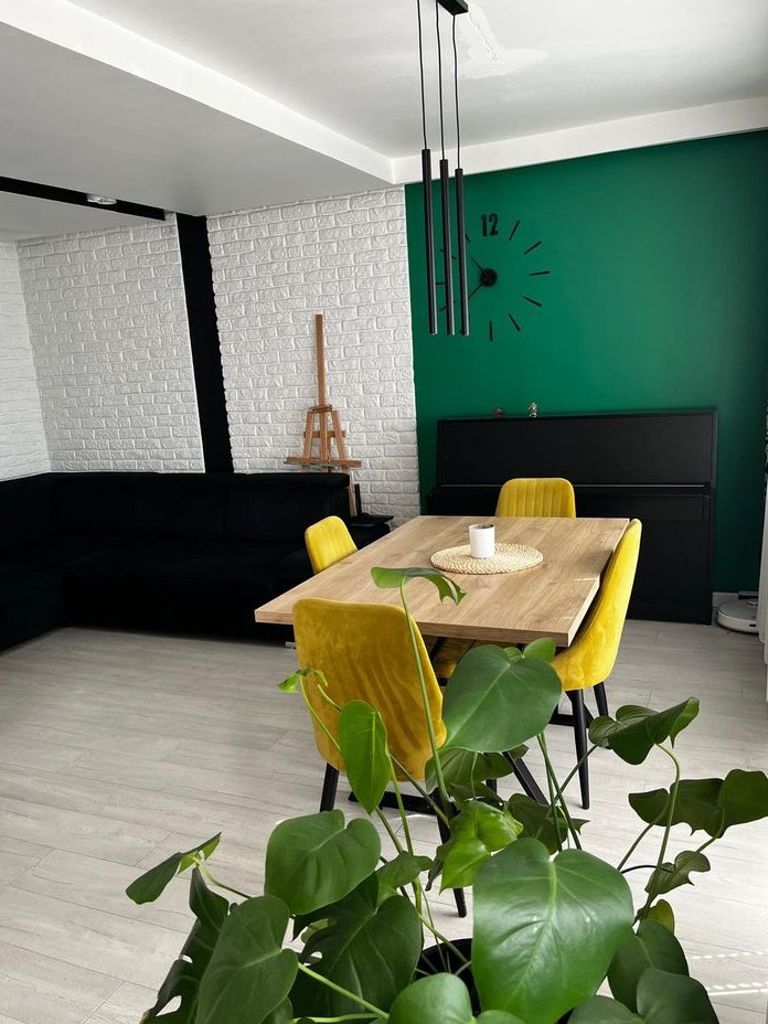 Sprzedam 4-pokojowe mieszkanie z dwoma balkonami Godula