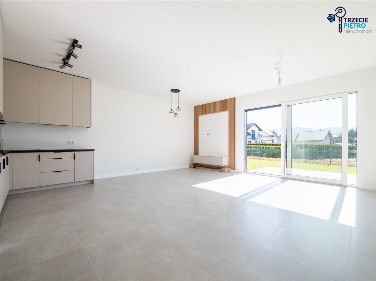 Wykończony|Rolety|Podłogówka|Taras|Wiata