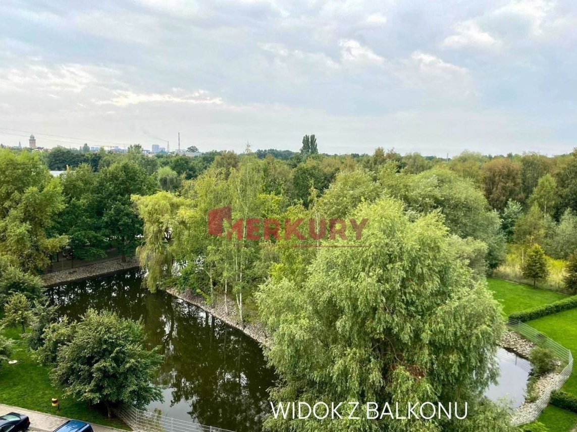 Jasne mieszkanie z widokiem na zieleń | 2016