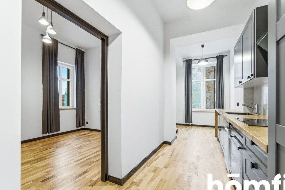 2 Pokoje Z Antresolą | Centrum Bytomia