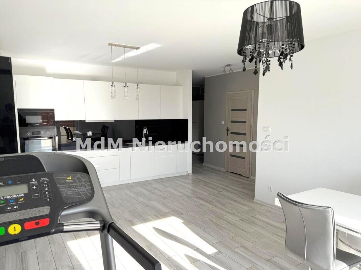 Duże i dwustronne • 4 pokoje • Przy terenach zielo