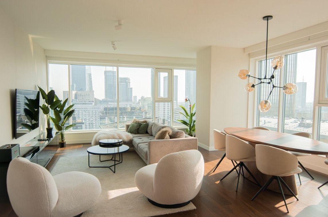 Czteropokojowy apartament w samym centrum stolicy