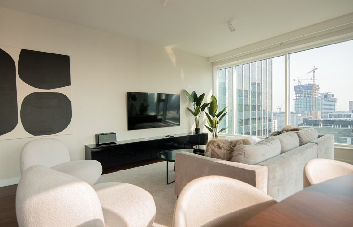 Czteropokojowy apartament w samym centrum stolicy