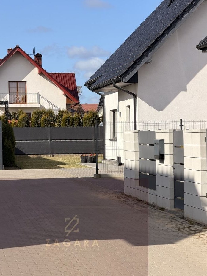 Wolnostojący dom 5 pokoi blisko jeziora