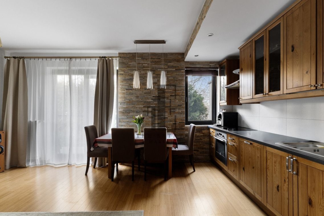 3 pokojowe z 80 m2 ogródkiem i tarasem + garaż