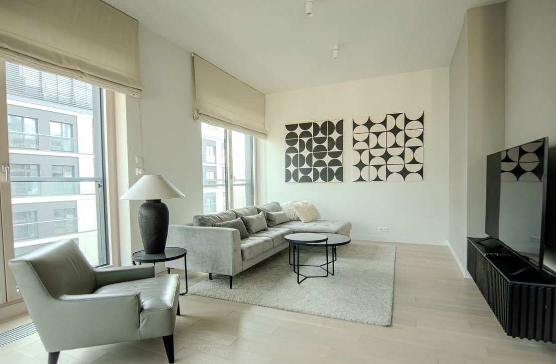 Czteropokojowy apartament w Mennica Residence