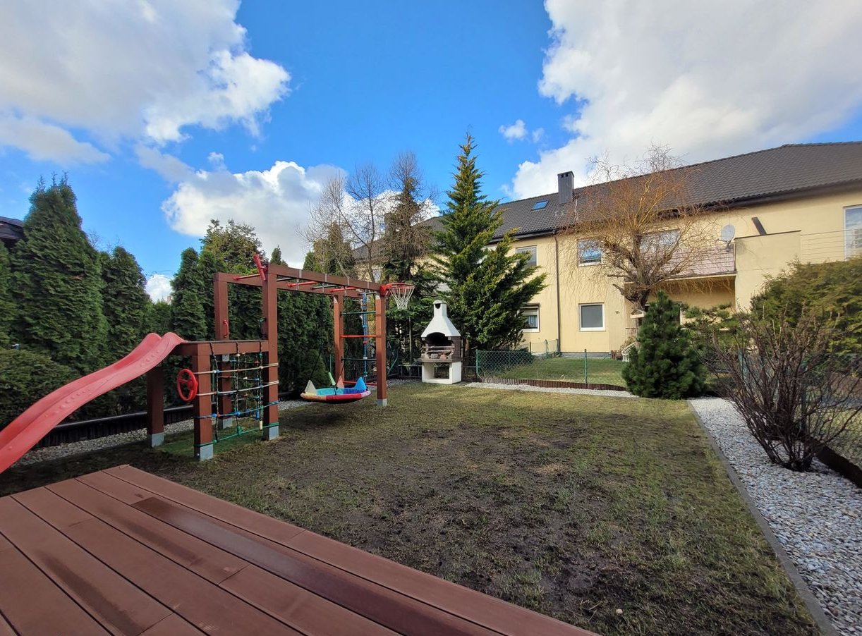 Nowoczesna aranżacja, blok kameralny 2007,niski czynsz, taras, ogródek