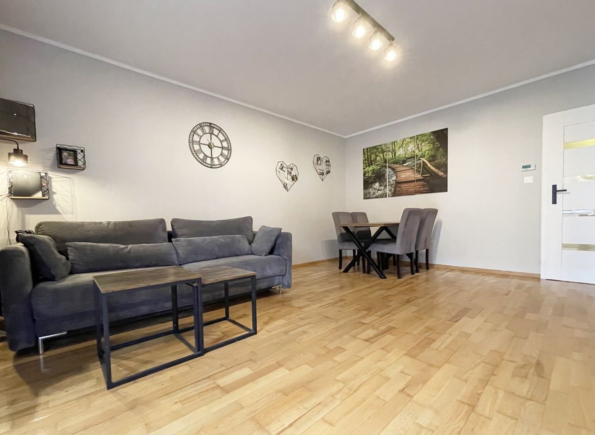 Nowoczesna aranżacja, blok kameralny 2007,niski czynsz, taras, ogródek